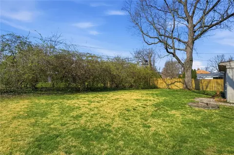 Exterior - 614 Lamont Dr, Kettering, OH 45429 photo 9 of 9