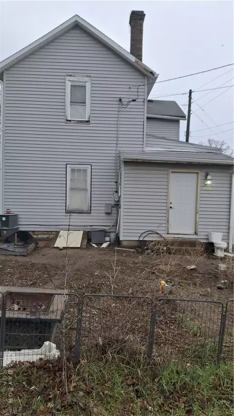 Exterior - 237 Forest St, Sidney, OH 45365 photo 3 of 3