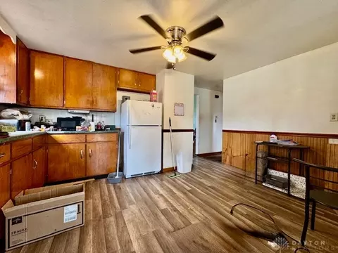Kitchen - 4733 Curtis Dr, Springfield, OH 45503 photo 4 of 6