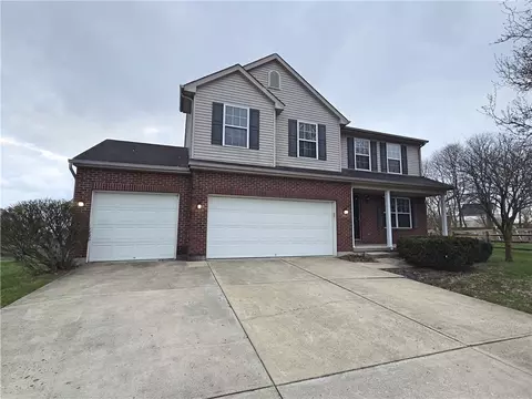 8715 Plum Creek Ct, Franklin, OH 45005
