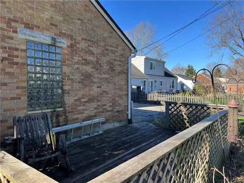 Exterior - 209 Carrlands Dr, Kettering, OH 45429 photo 6 of 7