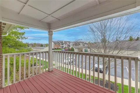 Exterior - 6660 Wareham Ct # 7, Centerville, OH 45459 photo 2 of 2