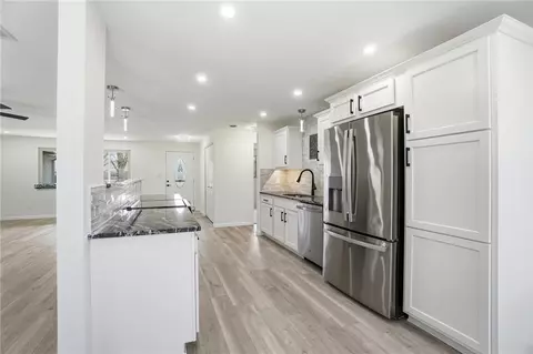 Kitchen - 1039 Independence Dr, Kettering, OH 45429 photo 1 of 7