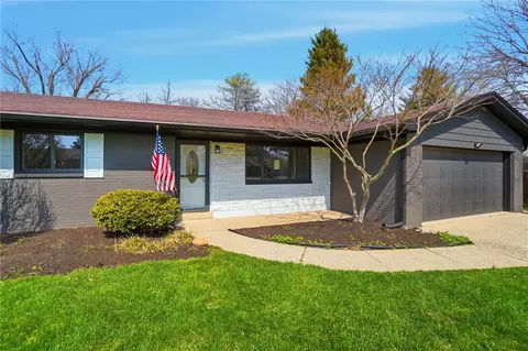 Exterior - 1039 Independence Dr, Kettering, OH 45429 photo 2 of 6