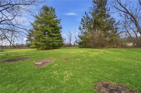 1166 W Sparrow Rd, Springfield, OH 45502 photo 37