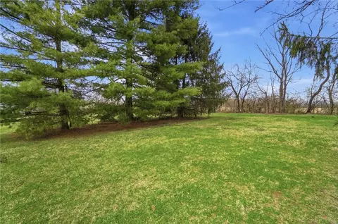 1166 W Sparrow Rd, Springfield, OH 45502 photo 38