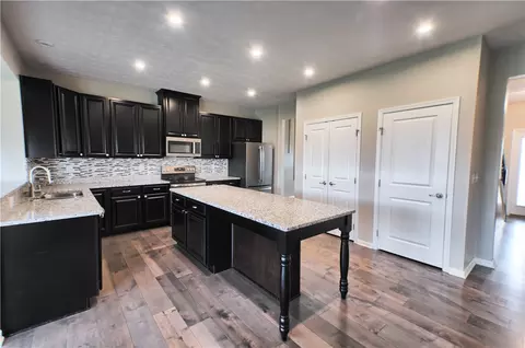 Kitchen - 9629 Linden Brook Dr, Centerville, OH 45458 photo 4 of 5