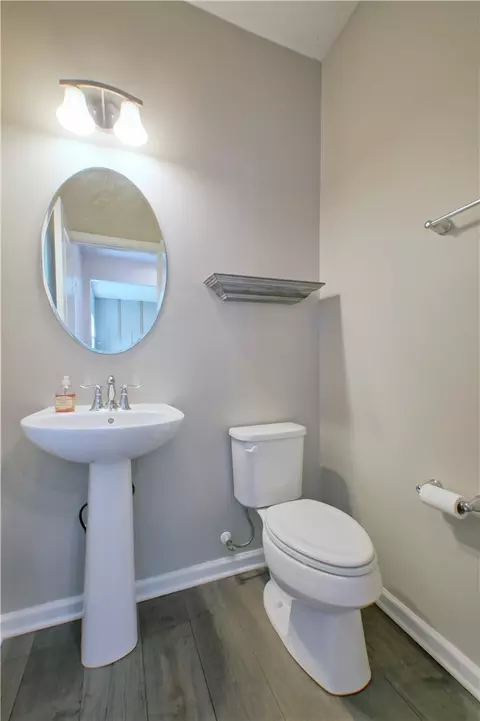 Bath - 9629 Linden Brook Dr, Centerville, OH 45458 photo 1 of 3