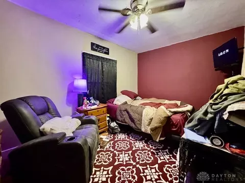 Bedroom - 6220 Springfield Xenia Rd, Springfield, OH 45502 photo 1 of 7
