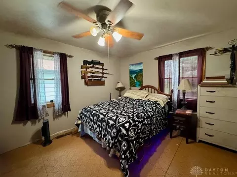Bedroom - 6220 Springfield Xenia Rd, Springfield, OH 45502 photo 3 of 7