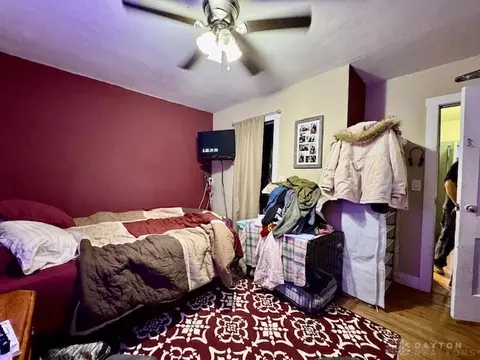 Bedroom - 6220 Springfield Xenia Rd, Springfield, OH 45502 photo 2 of 7