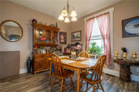 Dining - 140 Webster Ave, Hamilton, OH 45013 photo 1 of 3