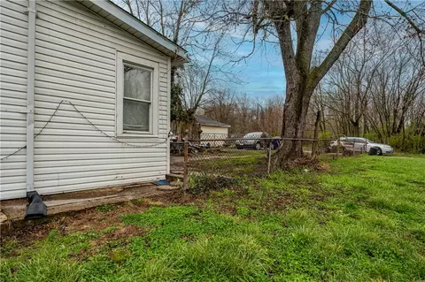 Exterior - 140 Webster Ave, Hamilton, OH 45013 photo 2 of 5