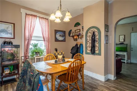 Dining - 140 Webster Ave, Hamilton, OH 45013 photo 3 of 3