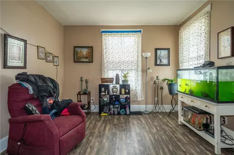 Living - 140 Webster Ave, Hamilton, OH 45013 photo 2 of 2