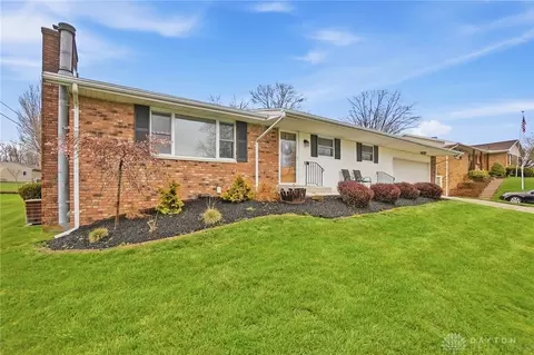 1628 Yorkshire Ct, Springfield, OH 45503 photo 5