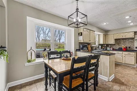 Kitchen - 10200 Wright Brothers Ct, Centerville, OH 45458 photo 3 of 4