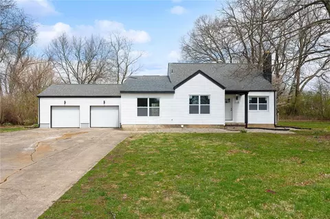 2725 Stonequarry Rd, Dayton, OH 45414