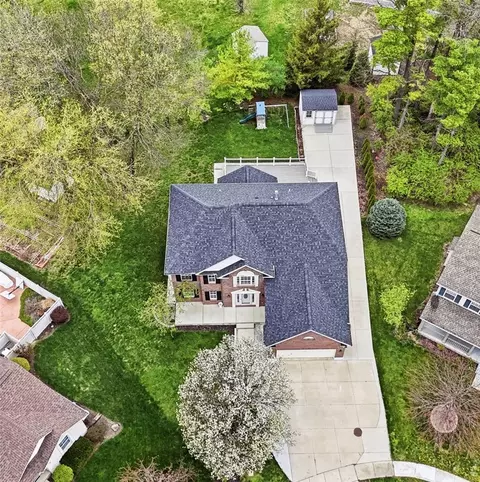 6809 Wintergreen Pl, Dayton, OH 45424