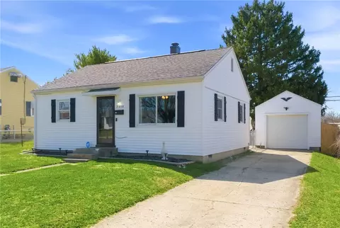 2409 Mayfair Dr, Springfield, OH 45505