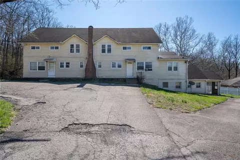 Exterior - 465 E Pike St, Morrow, OH 45152 photo 2 of 4