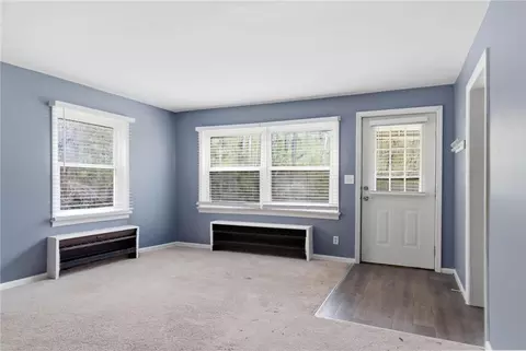 Living - 465 E Pike St, Morrow, OH 45152 photo 1 of 3