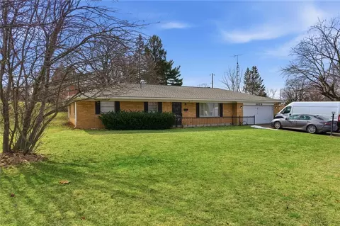 3070 Vale Dr, Kettering, OH 45420