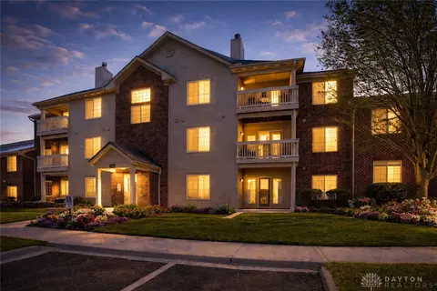 1720 Waterstone Blvd #207, Miamisburg, OH 45342