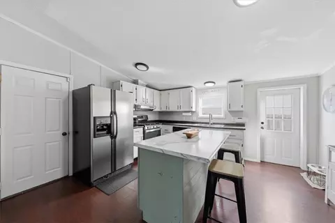 Kitchen - 2633 Ruby Ln, Middletown, OH 45044 photo 1 of 6