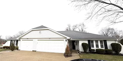 509 Peachcreek Rd, Washington Township, OH 45458