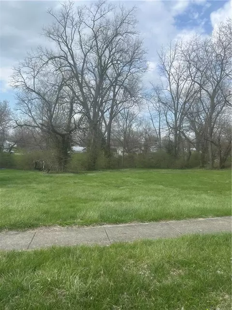 00 E Second, Xenia, OH 45385