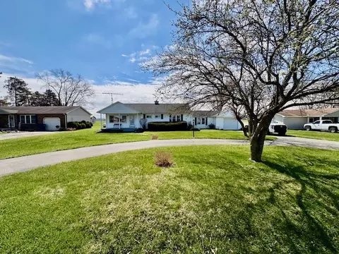 Exterior - 3079 Rocky Point Rd, Springfield, OH 45502 photo 10 of 11