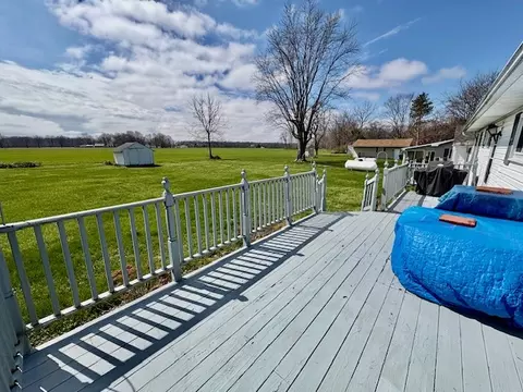Exterior - 3079 Rocky Point Rd, Springfield, OH 45502 photo 6 of 11