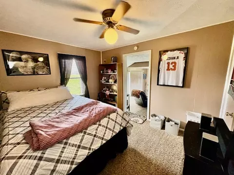 Bedroom - 3079 Rocky Point Rd, Springfield, OH 45502 photo 5 of 6