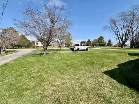 Exterior - 3079 Rocky Point Rd, Springfield, OH 45502 photo 1 of 11