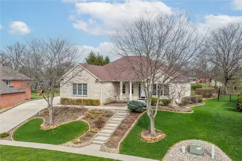 9034 Amy Marie Dr, West Chester, OH 45069