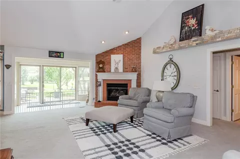 Living - 159 E Lytle 5 Points Rd, Centerville, OH 45458 photo 1 of 1