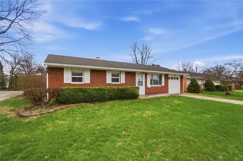317 Mumford Dr, Troy, OH 45373