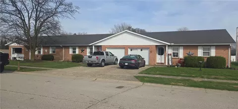 456 Meadowlark Ln, Eaton, OH 45320