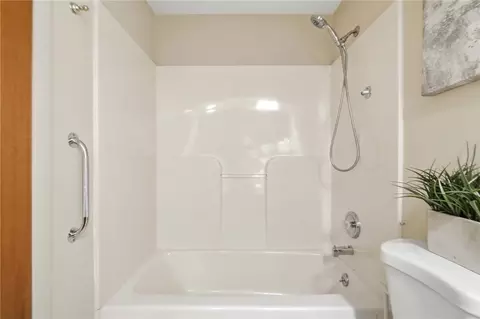 Bath - 2325 E Rahn Rd, Kettering, OH 45440 photo 4 of 4