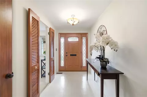 Entry Way - 2325 E Rahn Rd, Kettering, OH 45440 photo 1 of 3