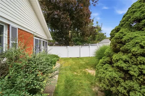Exterior - 2325 E Rahn Rd, Kettering, OH 45440 photo 8 of 14