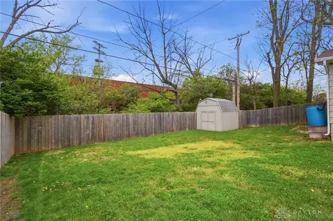 Exterior - 3109 Sudbury Dr, Kettering, OH 45420 photo 8 of 10