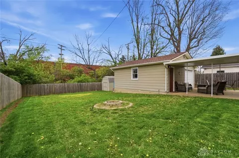 Exterior - 3109 Sudbury Dr, Kettering, OH 45420 photo 4 of 10