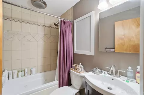 Bath - 3109 Sudbury Dr, Kettering, OH 45420 photo 1 of 3