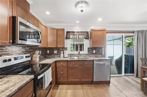 Kitchen - 3109 Sudbury Dr, Kettering, OH 45420 photo 1 of 3