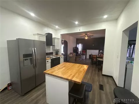 Kitchen - 1125 W High St, Springfield, OH 45506 photo 5 of 6