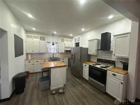 Kitchen - 1125 W High St, Springfield, OH 45506 photo 1 of 6