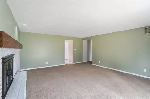 Living - 1007 Hyde Park Dr, Centerville, OH 45429 photo 8 of 9