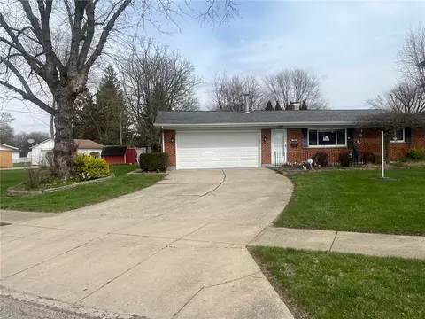 3920 Pobst Dr, Kettering, OH 45420 photo 3